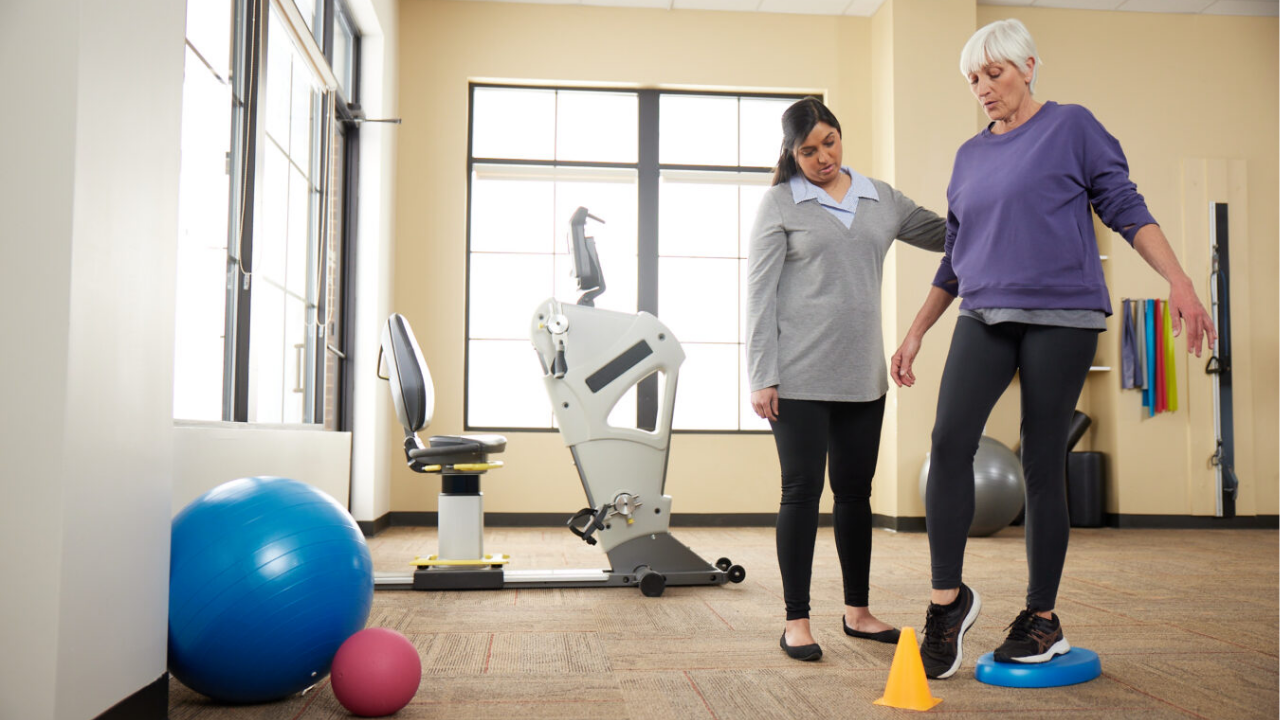 Balance and Fall Prevention Physiotherapy for Older Adults in Islamabad